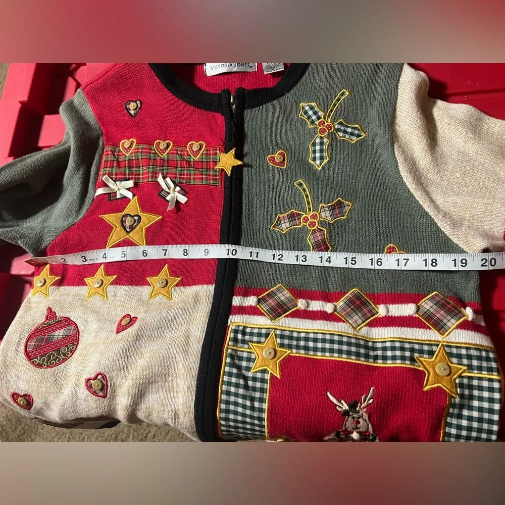 Victoria Jones Zip‎ Front Christmas Cardigan Color Block Applique Design Size M